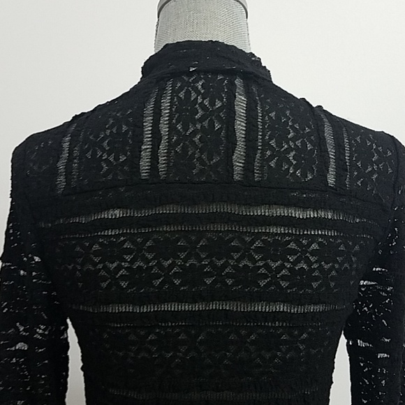 Beautiful lace long sleeve top - Picture 4 of 6